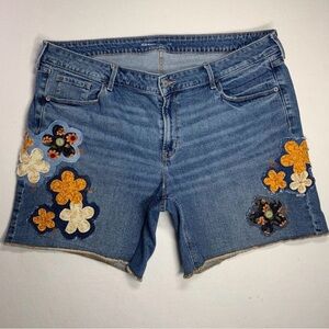 Old Navy Denim Cut Off Jean Shorts Patchwork Boho Distressed Flower Applique 18